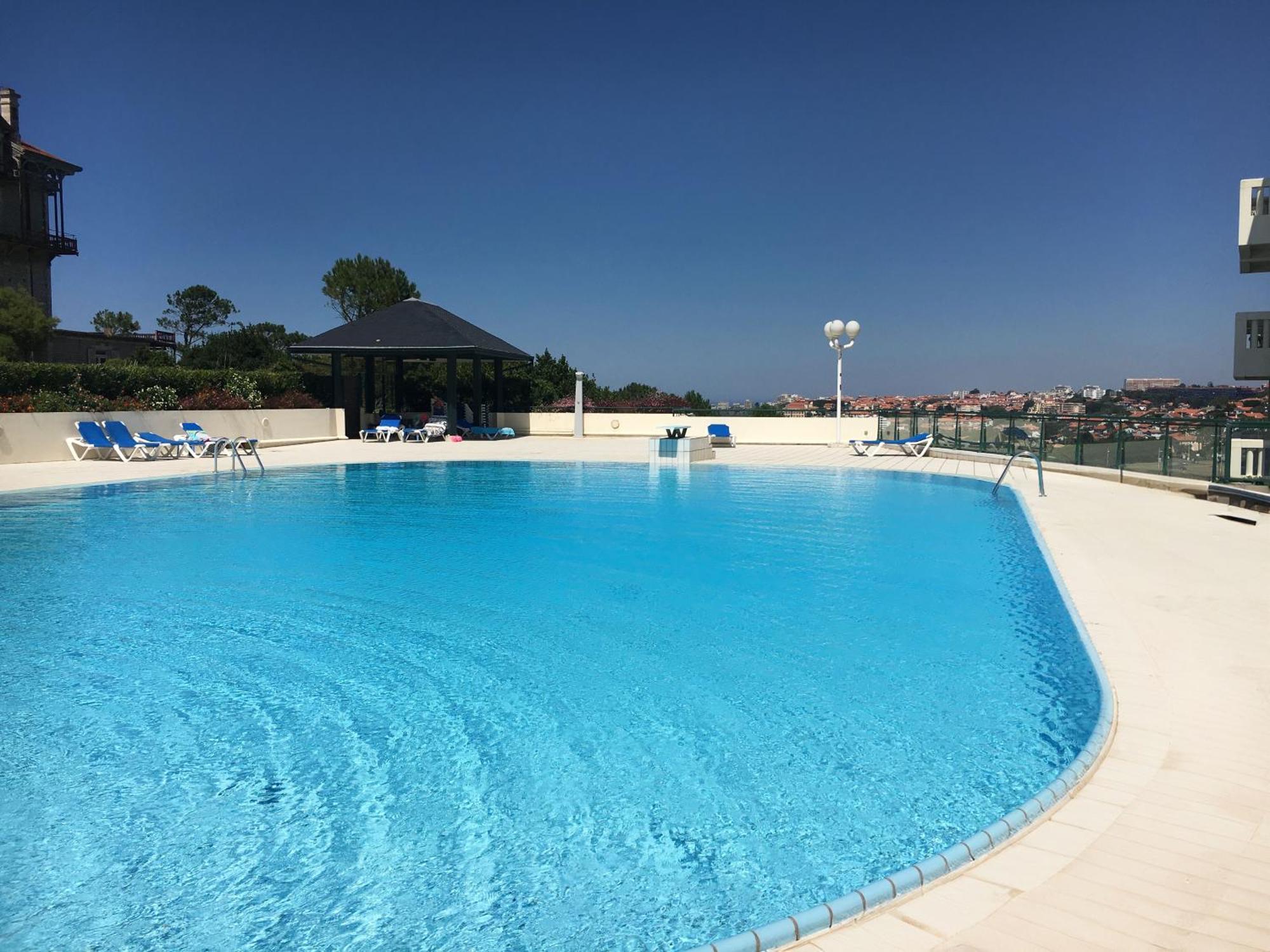 Appartement Piscine Terrasse 1 Min Plage Et Golf บีดาร์ ภายนอก รูปภาพ